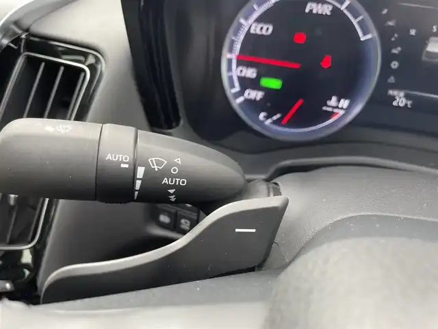 トヨタ クラウン ハイブリッド G－エグゼクティブ 熊本県 2018(平30)年 3.6万km プレシャスブラックパール 純正ナビ　BT/CD/DVD/SD/AM/FM/・フルセグTV/全方位カメラ/・バックカメラ/トヨタセーフティーセンス/全席パワーシート/D/Nシートヒーター、エアーシート/ビルトインETC/革巻きステアリング/・ステアリングヒーター/・ステアリングリモコン/・パドルシフト/電子パーキングブレーキ/・オートブレーキホールド/プッシュスタート/・スマートキー/・スペアキー×１/・カードキー/純正AW/純正フロアマット/純正ドアバイザー/ロールサンシェード