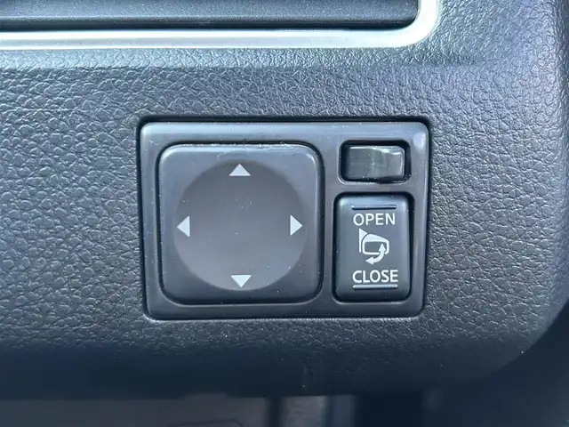 日産 セレナ ハイウェイスター 東京都 2011(平23)年 6.6万km スチールブルー ワンオーナー/純正ナビ/・DVD/フルセグTV/USBオーディオ/バックカメラ/後席エンターテイメントシステム/・後席ディスプレイ（リモコン付き）/パノラミックルーフ/両側パワースライドドア/ビルトインETC/取扱説明書/保証書