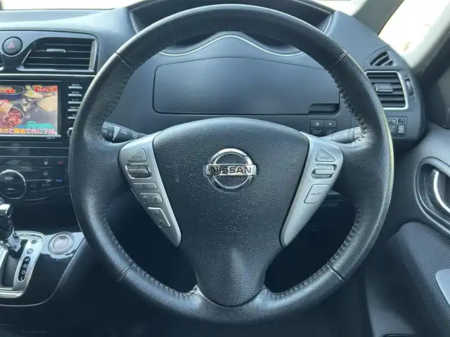 日産 セレナ ハイウェイスター 東京都 2011(平23)年 6.6万km スチールブルー ワンオーナー/純正ナビ/・DVD/フルセグTV/USBオーディオ/バックカメラ/後席エンターテイメントシステム/・後席ディスプレイ（リモコン付き）/パノラミックルーフ/両側パワースライドドア/ビルトインETC/取扱説明書/保証書