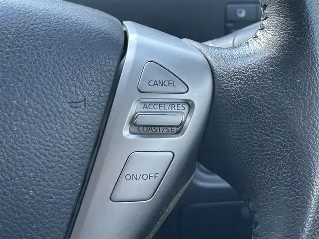 日産 セレナ ハイウェイスター 東京都 2011(平23)年 6.6万km スチールブルー ワンオーナー/純正ナビ/・DVD/フルセグTV/USBオーディオ/バックカメラ/後席エンターテイメントシステム/・後席ディスプレイ（リモコン付き）/パノラミックルーフ/両側パワースライドドア/ビルトインETC/取扱説明書/保証書