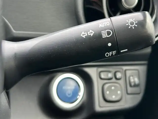 トヨタ アクア クロスオーバー グラム 岩手県 2020(令2)年 6.4万km オリーブマイカM トヨタセーフティセンス/　・プリクラッシュセーフティ/　・レーンディパーチャーアラート/　・オートマチックハイビーム/　・レーダークルーズコントロール/純正メモリナビ　/　　CD/BT/パノラミックビューモニター/バックカメラ/合皮ハーフレザーシート/シートヒーター/純正16インチアルミホイール/ルーフレール/オートエアコン/アイドリングストップ/スマートキー/ビルトインETC