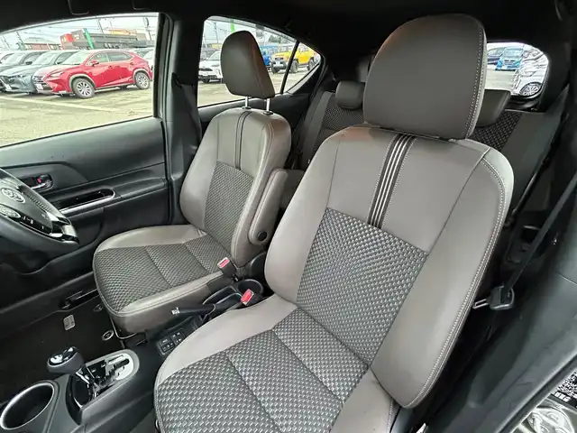 トヨタ アクア クロスオーバー グラム 岩手県 2020(令2)年 6.4万km オリーブマイカM トヨタセーフティセンス/　・プリクラッシュセーフティ/　・レーンディパーチャーアラート/　・オートマチックハイビーム/　・レーダークルーズコントロール/純正メモリナビ　/　　CD/BT/パノラミックビューモニター/バックカメラ/合皮ハーフレザーシート/シートヒーター/純正16インチアルミホイール/ルーフレール/オートエアコン/アイドリングストップ/スマートキー/ビルトインETC
