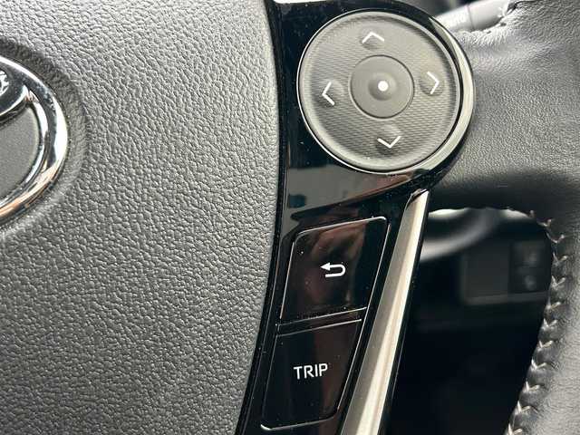 トヨタ アクア クロスオーバー グラム 沖縄県 2020(令2)年 6.4万km オリーブマイカM セーフティセンス　純正ナビ　全周囲Ｃ　Ｂｌｕｅｔｏｏｔｈ　ＴＶ　ビルドインＥＴＣ　ハーフレザーシート　シートヒーター　純正１６ＡＷ　ｎａｎｏｅ　ルーフレール　オートＬＥＤライト　スマートキー