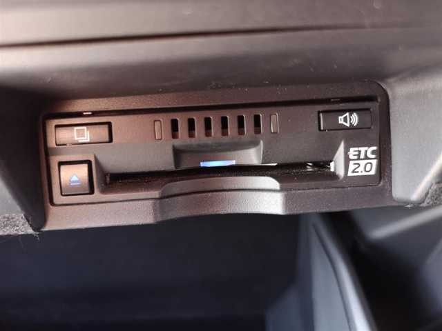 トヨタ クラウン ハイブリッド G－エグゼクティブ 茨城県 2018(平30)年 5.7万km ホワイトパールクリスタルシャイン 純正ナビ/【AM・FM・SD・DISC・USB・BT・AUX・TV】/パーキングアシスト/パワーシート/シートメモリ/シートヒーター/エアシート/ステアリングヒーター/BSM/HUD/パドルシフト/レーダークルコン/ETC2.0/全方位カメラ/前後コーナーセンサー/スマートルームミラー