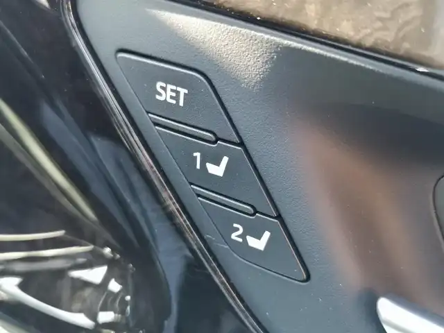 トヨタ クラウン ハイブリッド G－エグゼクティブ 茨城県 2018(平30)年 5.7万km ホワイトパールクリスタルシャイン 純正ナビ/【AM・FM・SD・DISC・USB・BT・AUX・TV】/パーキングアシスト/パワーシート/シートメモリ/シートヒーター/エアシート/ステアリングヒーター/BSM/HUD/パドルシフト/レーダークルコン/ETC2.0/全方位カメラ/前後コーナーセンサー/スマートルームミラー