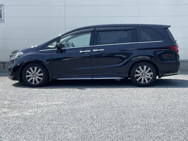 ホンダ オデッセイ アブソルート 茨城県 2021(令3)年 8.3万km プレミアムヴィーナスブラックP ワンオーナー/純正ナビ/　(VXU-217DYi)/フルセグ/全方位カメラ/Bluetooth/ETC2.0/AppleCarPlay/ドライブレコーダー/　(DRV-MR745)/ハーフレザーシート/3列シート/オットマン/運転席電動シート/LEDヘッドライト/後方コーナーセンサー/駐車支援機能/レーンキープアシスト/横滑り防止機能/純正アルミホイール/純正フロアマット