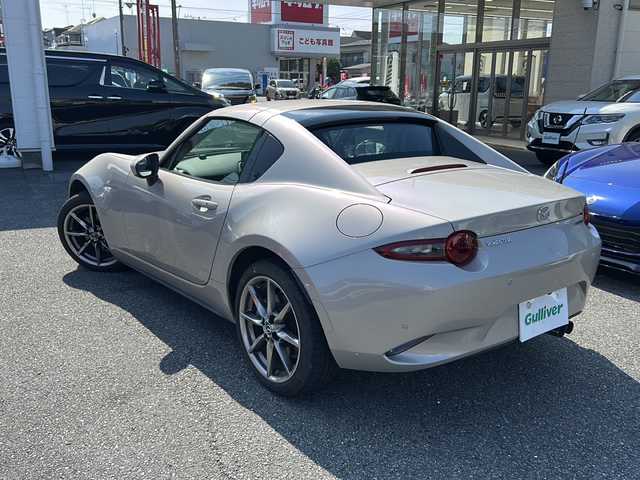 マツダ ロードスター ＲＦ S 埼玉県 2023(令5)年 0.7万km プラチナクォーツメタリック ワンオーナー/バックカメラ/クルーズコントロール/プッシュスタート/ETC/運転席エアバッグ	/助手席エアバッグ	/サイドエアバッグ	/ＡＢＳ（アンチロックブレーキ）	/トラクションコントロール	/前席シートベルトプリテンショナー	/前席シートベルトフォースリミッター	/サイドインパクトバー	/ブレーキアシスト	/衝突安全ボディ	/EBD	/盗難防止装置/エアコン	フルオート/パワーウィンド	/集中ドアロック	/ステアリングホイールテレスコピック機構	/ステアリングホイールチルト	/クルーズコントロール	/本革巻きステアリング	/アルミホイール	17インチ/横滑り防止装置	/衝突防止装置	/衝突防止装置名称	スマート・シティ・ブレーキ・サポート/衝突軽減装置	/ヒルスタートアシスト	/レインセンサー	/クリアランスソナー/アイドリングストップ/AUX入力端子	/USB入力端子/シートヒーター運転席