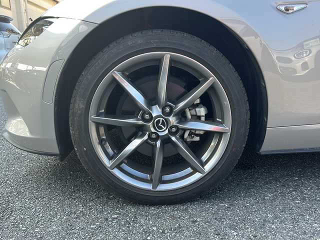 マツダ ロードスター ＲＦ S 埼玉県 2023(令5)年 0.7万km プラチナクォーツメタリック ワンオーナー/バックカメラ/クルーズコントロール/プッシュスタート/ETC/運転席エアバッグ	/助手席エアバッグ	/サイドエアバッグ	/ＡＢＳ（アンチロックブレーキ）	/トラクションコントロール	/前席シートベルトプリテンショナー	/前席シートベルトフォースリミッター	/サイドインパクトバー	/ブレーキアシスト	/衝突安全ボディ	/EBD	/盗難防止装置/エアコン	フルオート/パワーウィンド	/集中ドアロック	/ステアリングホイールテレスコピック機構	/ステアリングホイールチルト	/クルーズコントロール	/本革巻きステアリング	/アルミホイール	17インチ/横滑り防止装置	/衝突防止装置	/衝突防止装置名称	スマート・シティ・ブレーキ・サポート/衝突軽減装置	/ヒルスタートアシスト	/レインセンサー	/クリアランスソナー/アイドリングストップ/AUX入力端子	/USB入力端子/シートヒーター運転席