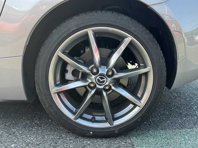 マツダ ロードスター ＲＦ S 埼玉県 2023(令5)年 0.7万km プラチナクォーツメタリック ワンオーナー/バックカメラ/クルーズコントロール/プッシュスタート/ETC/運転席エアバッグ	/助手席エアバッグ	/サイドエアバッグ	/ＡＢＳ（アンチロックブレーキ）	/トラクションコントロール	/前席シートベルトプリテンショナー	/前席シートベルトフォースリミッター	/サイドインパクトバー	/ブレーキアシスト	/衝突安全ボディ	/EBD	/盗難防止装置/エアコン	フルオート/パワーウィンド	/集中ドアロック	/ステアリングホイールテレスコピック機構	/ステアリングホイールチルト	/クルーズコントロール	/本革巻きステアリング	/アルミホイール	17インチ/横滑り防止装置	/衝突防止装置	/衝突防止装置名称	スマート・シティ・ブレーキ・サポート/衝突軽減装置	/ヒルスタートアシスト	/レインセンサー	/クリアランスソナー/アイドリングストップ/AUX入力端子	/USB入力端子/シートヒーター運転席