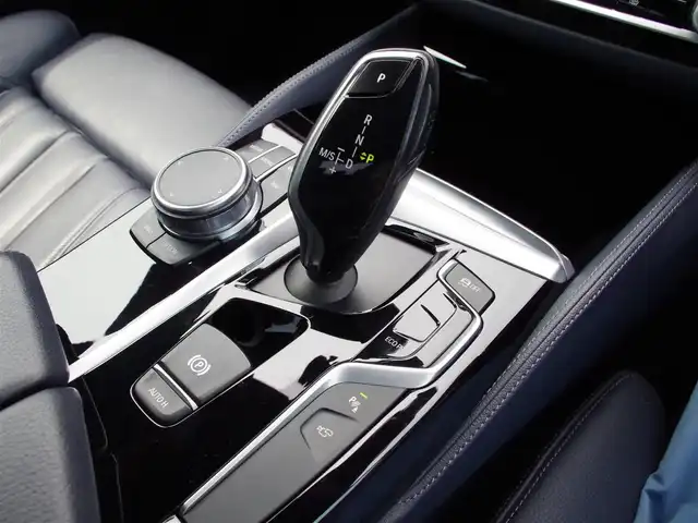 ＢＭＷ ５３０ｉ ED ミッション:インポッシブル 埼玉県 2018(平30)年 4.9万km 黒 特別仕様車 /ネイビーレザーシート /ACC /インテリジェント/SF /harman/kardon /ヘッドアップディスプレイ/PDC /BSM /コンフォートアクセス /全周囲カメラ /純正ナビ /ドラレコ/ETC /フルセグTV /シートHI/GPSレーダー探知機