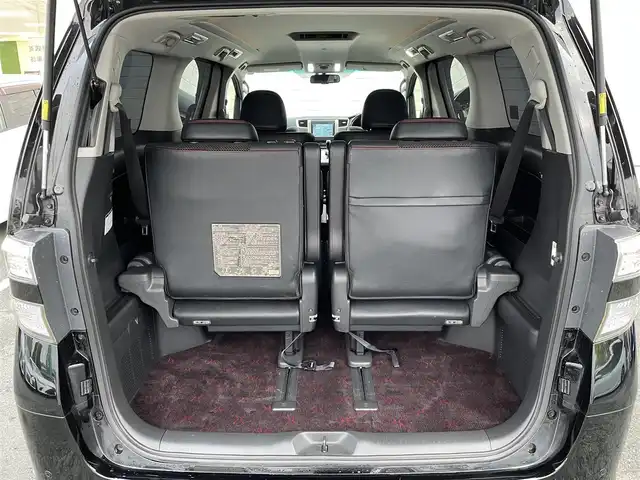 トヨタ ヴェルファイア 2．4Z ゴールデンアイズⅡ 愛知県 2014(平26)年 4.4万km ブラック 純正HDDナビ/バックカメラ/フルセグTV/CD/DVD再生/ETC/ミュージックサーバー(HDD録音)/Bluetooth接続/クルーズコントロール/MTモード付AT/3列シート/ハーフレザーシート/両側パワースライドドア/純正フロアマット/ウォークスルー(2列目)/オットマン(2列目)/純正18インチアルミホイール/オートライト/コーナーセンサー/横滑り防止装置/全席オートエアコン/ルーフカラーイルミネーション/スマートキー/プッシュスタート