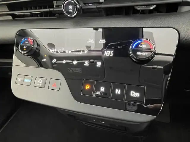 日産 セレナ e－パワー XV 千葉県 2023(令5)年 10万km プリズムホワイト 法人ワンオーナー/NissanConnect　12.3インチナビゲーションシステム/・フルセグTV/BTオーディオ/CarPlay/プロパイロット/両側パワースライドドア/インテリジェントエマージェーシーブレーキ/インテリジェントFCW（前方衝突予報警報）/衝突回避ステアリングアシスト/踏み間違え衝突防止アシスト/レーンキープアシスト/ハンズフリーオートスライドドア/インテリジェントオートライト/オートハイビーム/マルチテレインカメラ/ブレーキホールド/合皮防水シート/ETC2.0/ヒルスタートアシスト/スマートキー/プッシュスタート/LEDヘッドライト/保証書/取扱説明書/スペアキー/ディーラー整備記録簿3年分