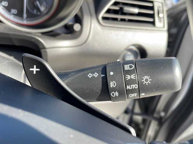 スズキ スイフト RS 島根県 2018(平30)年 4.5万km プレミアムシルバーメタリック ディーラーオプション8インチメモリナビゲーション/(AVIC-RLS901)/フルセグ BT CD DVD SD/レーダークルーズコントロール/パドルシフト/D/N席シートヒーター/社外前方ドライブレコーダー(VREC-DZ300)/4WD/ビルトインETC/LEDヘッドライト/AUTOライト/フォグライト/純正18インチアルミホイール/純正ドアバイザー/ISOFIX/シートリフター/電動格納ミラー/ウィンカーミラー