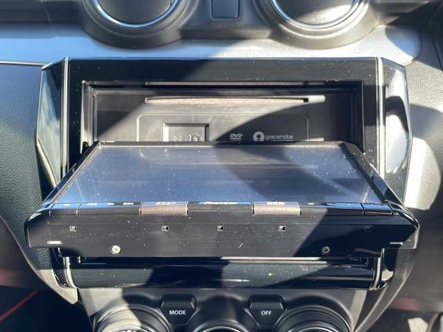 スズキ スイフト RS 島根県 2018(平30)年 4.5万km プレミアムシルバーメタリック ディーラーオプション8インチメモリナビゲーション/(AVIC-RLS901)/フルセグ BT CD DVD SD/レーダークルーズコントロール/パドルシフト/D/N席シートヒーター/社外前方ドライブレコーダー(VREC-DZ300)/4WD/ビルトインETC/LEDヘッドライト/AUTOライト/フォグライト/純正18インチアルミホイール/純正ドアバイザー/ISOFIX/シートリフター/電動格納ミラー/ウィンカーミラー