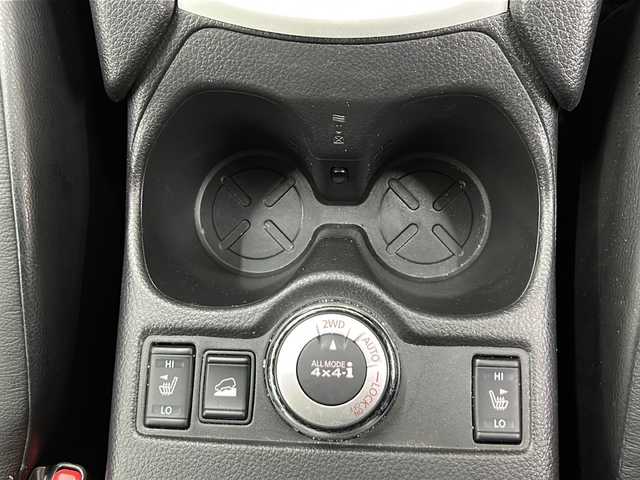 日産 エクストレイル 20X エマージェンシーブレーキ 道央・札幌 2016(平28)年 7.6万km ダークメタルグレー 4WD/純正SDナビCD/AM/FM/BT/フルセグ/バックカメラ/純正ドライブレコーダー/純正エンジンスターター/前席シートヒーター/ヒルディセントコントロール/ステアリングスイッチ/ETC/ミラーヒーター/クリアランスソナー/ウィンカーミラー/アイドリングストップ/横滑り防止/オートライト/レザーステアリング/ステアリングスイッチ/スマートキー/スペアキー/電格ミラー/バニティミラー/純正フロアマット/取扱説明書/保証書/ナビ説明書