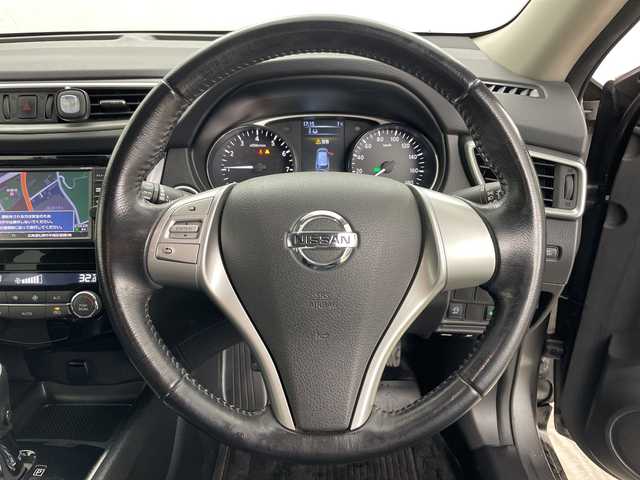 日産 エクストレイル 20X エマージェンシーブレーキ 道央・札幌 2016(平28)年 7.6万km ダークメタルグレー ・4WD/・純正ナビ&CD&BT&TV/・バックカメラ/・クリアランスソナー/・アイドリングストップ/・横滑り防止/・ヒルディセントコントロール/・純正ドライブレコーダー/・前席シートヒーター/・ETC/・ステアリングスイッチ/・ウィンカーミラー/・電動格納ミラー/・ドアミラーヒーター/・オートライト/・スマートキー/・スペアキー/・純正エンジンスターター/・純正フロアマット/・取扱説明書/・保証書/・ナビ説明書