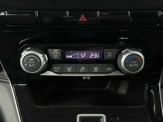 日産 セレナ X V 愛知県 2021(令3)年 2.3万km マルーンレッド 2トーン 純正７インチナビ/・フルセグ/・Bluetooth/・バックカメラ/ドライブレコーダー/ETC/両側パワースライドドア/衝突軽減ブレーキ/スマートキー/プッシュスタート/オプション16インチAW
