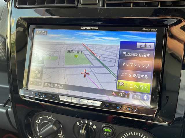スズキ ジムニー クロスアドベンチャー 東京都 2013(平25)年 8.4万km クエーサーグレーメタリック 社外メモリナビ　型式：AVIC-ZH0007/Bluetooth/フルセグTV/SD/DVD/ルーフキャリア/レザーシート/ドライブレコーダー/ETC/ターボ車
