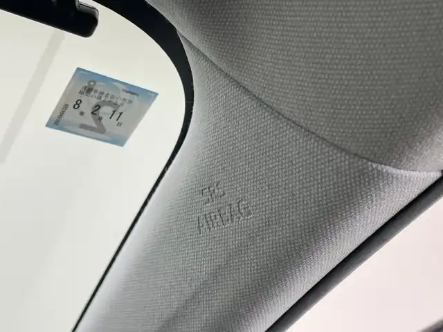 トヨタ プリウス Sツーリングセレクション 兵庫県 2019(平31)年 4.9万km サーモテクトライムグリーン 純正9インチSDナビ/（CD/DVD/MSV/Bluetooth/フルセグTV）/・NSZT-Y68T/バックカメラ/レーダークルーズコントロール/プリクラッシュセーフティー/PKSB/レーンディパーチャーアラート/クリアランスソナー/横滑り防止装置/LKA/カーテンエアバッグ/後方コーナーセンサー/ISOFIX/レザーシート/シートヒーター（D/N席）/ベンチレーション（D/N席）/LEDフォグランプ/LEDヘッドライト/オートライト/オートマチックハイビーム/ビルトインETC/前方ドライブレコーダー/TVキャンセラー/純正17インチアルミホイール/純正フロアマット/ドアバイザー/スマートキー/スペアキー1本/メーカーOPスペアタイヤ