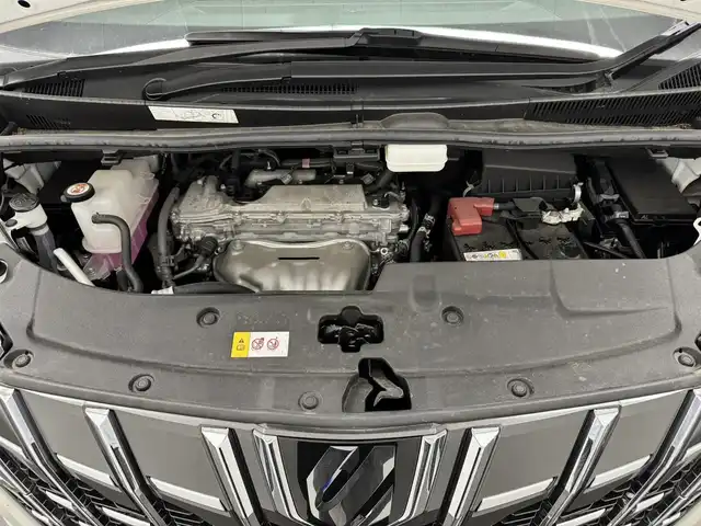 トヨタ アルファード S Cパッケージ 三重県 2022(令4)年 2.4万km ホワイトパールクリスタルシャイン ガソリン/FF/MTモード付インパネCVT/純正 9インチナビ/（AM/FM/USB/HDMI（画面上は『DVD』）/Bluetooth/Miracast/CarPlay/AndroidAuto）/純正 12.1インチ後席モニター V12T-R68C /バックガイドモニター/両側パワースライドドア/ビルトインETC/Toyota Safety Sense/・プリクラッシュセーフティ［PCS］/・レーントレーシングアシスト［LTA］/・レーダークルコン/・アダプティブハイビーム［AHS］/・ロードサインアシスト［RSA］/・【OP】ブラインドスポットモニター［BSM］＋リヤクロストラフィックアラート［RCTA］/・インテリジェントクリアランスソナー［パーキングサポートブレーキ（静止物＋後方接近車）］/・先行車発進告知機能/装備/・【OP】ツインムーンルーフ/・【OP】デジタルインナーミラー/・黒合皮シート/・シートヒーター/ベンチレーション（D/N）/・エグゼクティブパワーシート（Dメモリー付8way/N4way&オットマン/2ndリクライニング&オットマン）/・パワーバックドア/・ステアリングヒーター/・AC100Vコンセント（100W）/・純正18inAW/・保/取/ナビ取/・予備キーx1