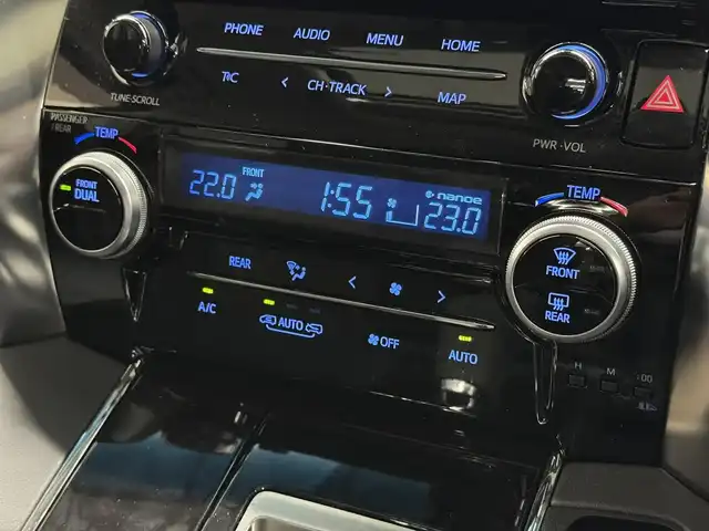 トヨタ アルファード S Cパッケージ 三重県 2022(令4)年 2.4万km ホワイトパールクリスタルシャイン ガソリン/FF/MTモード付インパネCVT/純正 9インチナビ/（AM/FM/USB/HDMI（画面上は『DVD』）/Bluetooth/Miracast/CarPlay/AndroidAuto）/純正 12.1インチ後席モニター V12T-R68C /バックガイドモニター/両側パワースライドドア/ビルトインETC/Toyota Safety Sense/・プリクラッシュセーフティ［PCS］/・レーントレーシングアシスト［LTA］/・レーダークルコン/・アダプティブハイビーム［AHS］/・ロードサインアシスト［RSA］/・【OP】ブラインドスポットモニター［BSM］＋リヤクロストラフィックアラート［RCTA］/・インテリジェントクリアランスソナー［パーキングサポートブレーキ（静止物＋後方接近車）］/・先行車発進告知機能/装備/・【OP】ツインムーンルーフ/・【OP】デジタルインナーミラー/・黒合皮シート/・シートヒーター/ベンチレーション（D/N）/・エグゼクティブパワーシート（Dメモリー付8way/N4way&オットマン/2ndリクライニング&オットマン）/・パワーバックドア/・ステアリングヒーター/・AC100Vコンセント（100W）/・純正18inAW/・保/取/ナビ取/・予備キーx1