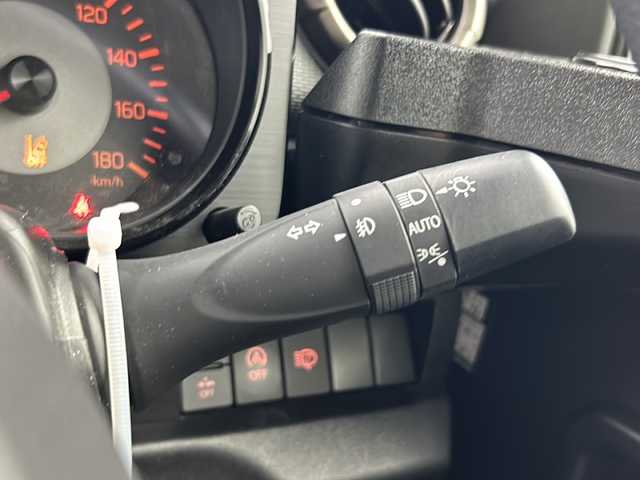 スズキ ジムニー シエラ JC 岐阜県 2022(令4)年 1.8万km ブルーイッシュブラックパール3 衝突被害軽減システム/レーンキープアシスト/純正ナビ/Bluetooth/フルセグTV/CD/DVD/USB/SD/ドライブレコーダー前後/シートヒーター/ダウンヒルアシストコントロール/オートマチックハイビーム/スマートキー/プッシュスタート/スペアキー/革ステアリング/ステアリングスイッチ/LEDヘッドライト/フォグランプ/オートライト/純正アルミホイール/純正フロアマット/サイドエアバッグ/ETC