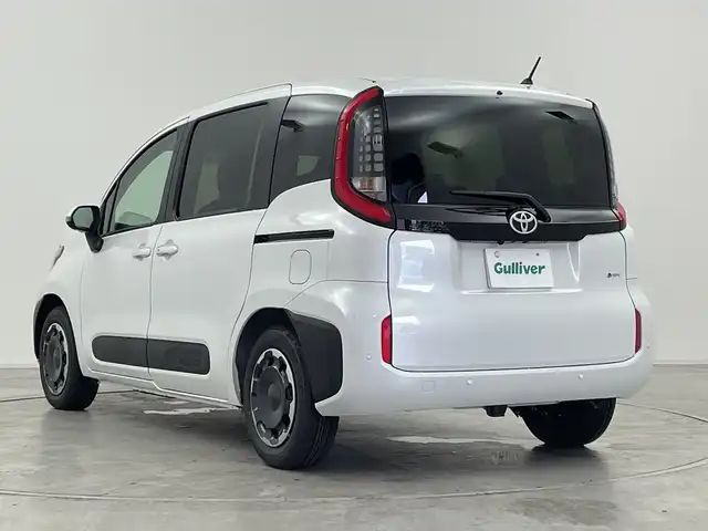 トヨタ シエンタ ハイブリッド Z 群馬県 2025(令7)年 0.1万km未満 プラチナホワイトパールマイカ 登録済未使用車　純正１０．５型ナビ　全周囲カメラ　両側電動スライド　アダプティブクルーズコントロール　衝突被害軽減ブレーキ　ビルトインＥＴＣ　ステアリングヒーター　ＢＳＭ　ＬＥＤ　スマートキー　禁煙車