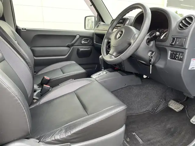 スズキ ジムニー クロスアドベンチャー XC 茨城県 2011(平23)年 5.3万km ブルーイッシュブラックパール3 Bluetooth接続/4WD/シートヒーター/USB入力端子/オートライト/純正フロアマット/純正AW/リモコンキー/エアバッグ/ABS/保証書/取扱説明書