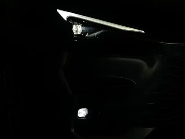 レクサス ＬＢＸ クール 群馬県 2024(令6)年 1万km グレーＭ マークレビンソン プレミアムサラウンドサウンドシステム /Lexus Teammate/・Advanced Drive/・Advanced Park/カラーヘッドアップディスプレイ/おくだけ充電/寒冷地仕様/＝＝＝＝＝/9.8インチディスプレイオーディオ（コネクティッドナビ対応）/・Bluetooth /USB(Type-C)/miracast/フルセグTV/・前後ドライブレコーダー/パノラミックビューモニター/Lexus Safety System ＋/・プリクラッシュセーフティ/・レーンディパーチャーアラート/・レーントレーシングアシスト/・レーダークルーズコントロール（全車速追従機能付）/・アダプティブハイビームシステム/・緊急時操舵支援/＋フロントクロストラフィックアラート＋レーンチェンジアシスト＋ドライバーモニター連携 ・ドライバー異常時対応システム ・ロードサインアシスト・発進遅れ告知機能/ブラインドスポットモニター/ITS Connect/セミアニリン本革×ウルトラスエードシート/（D/N シートヒーター付）/ビルトインETC2.0/本革スアリング（パドルシフト/ステアリングヒーター付）/LEDヘッドライト/オートライト/パワーバックドア（挟み込み防止機能付）