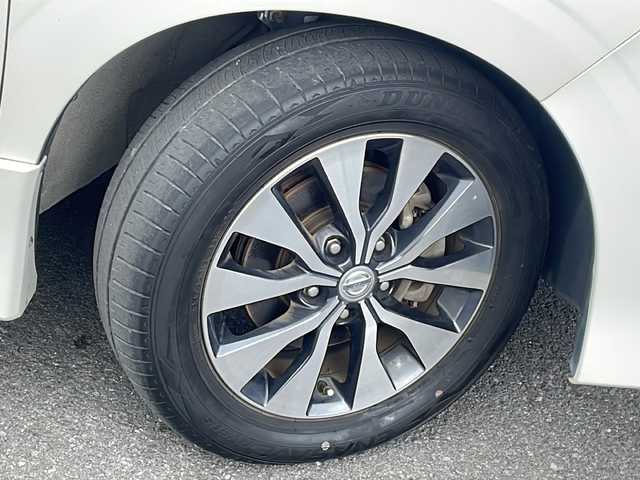 日産 セレナ ハイウェイスター プロパイロットED 長野県 2017(平29)年 5.5万km ブリリアントホワイトパール プロパイロット/純正メモリナビフルセグTV/バックカメラ/ETC/両側パワースライドドア/クルーズコントロール/純正16インチアルミ/LEDヘッドライト/スペアキー