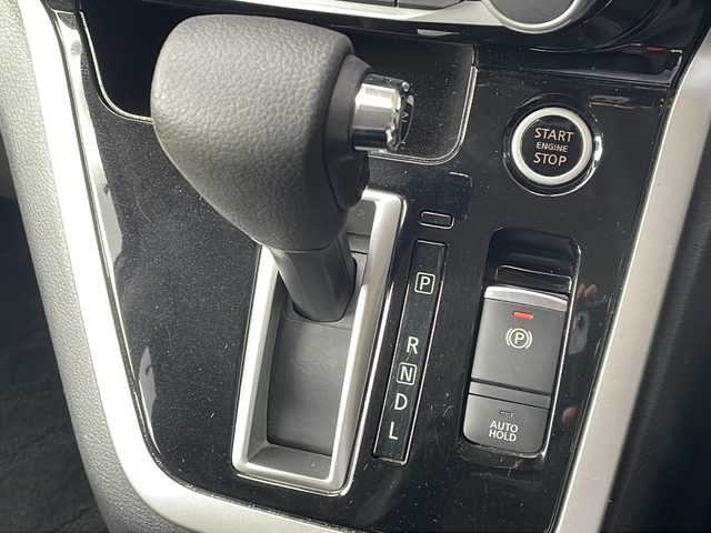 日産 セレナ ハイウェイスター プロパイロットED 長野県 2017(平29)年 5.5万km ブリリアントホワイトパール プロパイロット/純正メモリナビフルセグTV/バックカメラ/ETC/両側パワースライドドア/クルーズコントロール/純正16インチアルミ/LEDヘッドライト/スペアキー