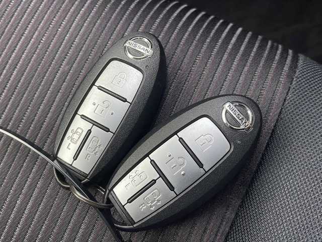 日産 セレナ ハイウェイスター プロパイロットED 長野県 2017(平29)年 5.5万km ブリリアントホワイトパール プロパイロット/純正メモリナビフルセグTV/バックカメラ/ETC/両側パワースライドドア/クルーズコントロール/純正16インチアルミ/LEDヘッドライト/スペアキー