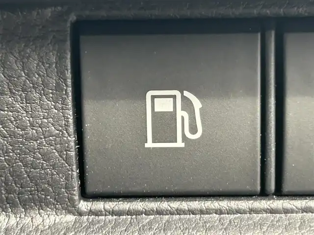 レクサス ＬＢＸ モリゾウ RR 岡山県 2025(令7)年 0.1万km グラファイトブラックガラスフレーク 登録時走行距離　959km/禁煙車/6速MT/4WD/マークレビンソンプレミアムサウンドシステム/レクサスLBXサウンドシステム/9.8インチディスプレイオーディオ(コネクティッドナビ対応)/　【フルセグTV/Bluetooth/Miracast】　/パノラミックビューモニター（全方位カメラ）/ブラック本革シート/メモリ機能付パワーシート/純正レッドキャリパー　　/Lexus Safety System＋/PCS/LDA/LTA/AHS/RSA/TMN/PDA/レーダークルコン/ＢＳＭ/安心降車アシスト/パーキングサポートレーキ（PKSB）/RCTA＆クリアランスソナー/カラーヘッドアップディスプレイ　/ビルトインETC2.0/ＬＥＤヘッドライト　/オートマチックハイビーム/シートヒーター　/ステアリングヒーター/置くだけ充電/保証書