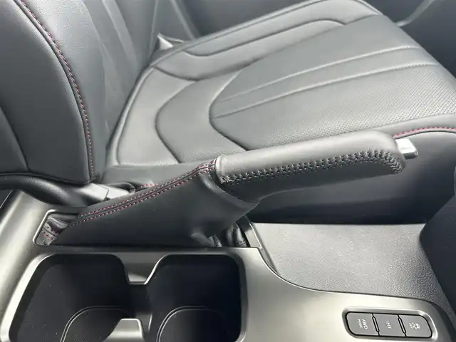 レクサス ＬＢＸ モリゾウ RR 岡山県 2025(令7)年 0.1万km グラファイトブラックガラスフレーク 登録時走行距離　959km/禁煙車/6速MT/4WD/マークレビンソンプレミアムサウンドシステム/レクサスLBXサウンドシステム/9.8インチディスプレイオーディオ(コネクティッドナビ対応)/　【フルセグTV/Bluetooth/Miracast】　/パノラミックビューモニター（全方位カメラ）/ブラック本革シート/メモリ機能付パワーシート/純正レッドキャリパー　　/Lexus Safety System＋/PCS/LDA/LTA/AHS/RSA/TMN/PDA/レーダークルコン/ＢＳＭ/安心降車アシスト/パーキングサポートレーキ（PKSB）/RCTA＆クリアランスソナー/カラーヘッドアップディスプレイ　/ビルトインETC2.0/ＬＥＤヘッドライト　/オートマチックハイビーム/シートヒーター　/ステアリングヒーター/置くだけ充電/保証書