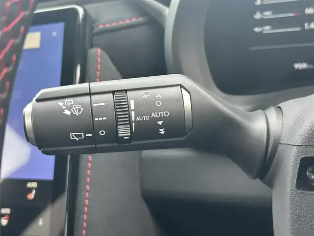 レクサス ＬＢＸ モリゾウ RR 岡山県 2025(令7)年 0.1万km グラファイトブラックガラスフレーク 登録時走行距離　959km/禁煙車/6速MT/4WD/マークレビンソンプレミアムサウンドシステム/レクサスLBXサウンドシステム/9.8インチディスプレイオーディオ(コネクティッドナビ対応)/　【フルセグTV/Bluetooth/Miracast】　/パノラミックビューモニター（全方位カメラ）/ブラック本革シート/メモリ機能付パワーシート/純正レッドキャリパー　　/Lexus Safety System＋/PCS/LDA/LTA/AHS/RSA/TMN/PDA/レーダークルコン/ＢＳＭ/安心降車アシスト/パーキングサポートレーキ（PKSB）/RCTA＆クリアランスソナー/カラーヘッドアップディスプレイ　/ビルトインETC2.0/ＬＥＤヘッドライト　/オートマチックハイビーム/シートヒーター　/ステアリングヒーター/置くだけ充電/保証書