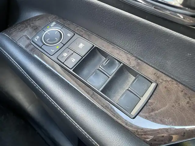 レクサス ＲＸ 270 バージョンL 宮崎県 2012(平24)年 7万km ブラック 純正ナビ/(AM.FM.Bluetooth.DVD.CD)/ワンセグTV/バックカメラ/ドライブレコーダー/ETC/パワーバックドア/パワーシート/メモリーシート/シートヒーター/ハンドルヒーター/クルーズコントロール/クリアランスソナー/オートライト/横滑り防止/オートエアコン/スマートキー