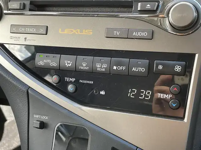 レクサス ＲＸ 270 バージョンL 宮崎県 2012(平24)年 7万km ブラック 純正ナビ/(AM.FM.Bluetooth.DVD.CD)/ワンセグTV/バックカメラ/ドライブレコーダー/ETC/パワーバックドア/パワーシート/メモリーシート/シートヒーター/ハンドルヒーター/クルーズコントロール/クリアランスソナー/オートライト/横滑り防止/オートエアコン/スマートキー