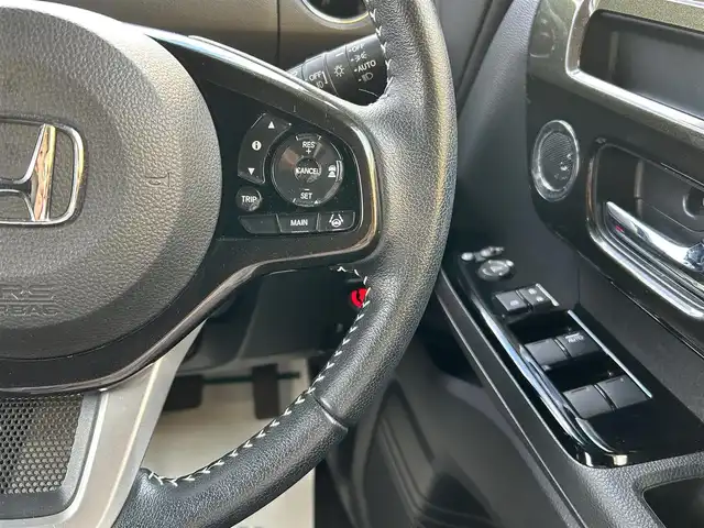 ホンダ Ｎ ＢＯＸ 和歌山県 2020(令2)年 5.1万km クリスタルブラックパール 純正ナビ(フルセグTV/FM/AM/DVD/CD/Music　Rack/iPod/SD/USB/Bluetooth/AUX)/両側パワースライドドア/バックカメラ/ETC/クルーズコントロール/衝突被害軽減ブレーキ/横滑り防止装置/レーンキープ/プッシュスタート/アイドリングストップ/サイドビューサポートミラー/シートヒーター/オートライト/ECON/純正アルミホイール/純正フロアマット/純正ドアバイザー/取扱説明書/保証書