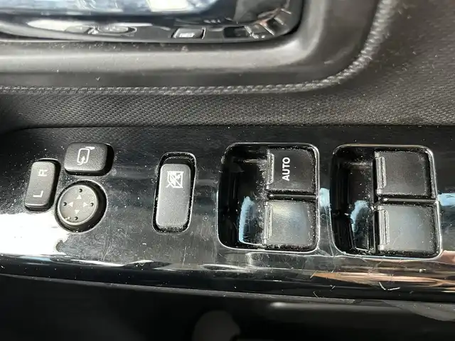 スズキ スペーシア カスタム HYBRID XS ターボ 栃木県 2019(令1)年 13.3万km ブルーイッシュブラックパール3 (株)IDOMが運営する【じしゃロン宇都宮店】の自社ローン専用車両になります。こちらは現金またはオートローンご利用時の価格です。自社ローンご希望の方は別途その旨お申付け下さい/ＥＴＣ/両側パワースライドドア/ルーフキャリア/ハーフレザーシート/シートヒーター/ＬＥＤヘッドライト/フォグライト/オートライト/クルーズコントロール/パドルシフト/デジタルインナーミラー