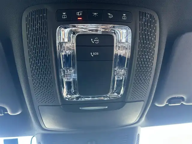 メルセデス・ベンツ Ａ１８０ スタイル 岡山県 2018(平30)年 6万km ポーラホワイト 登録時走行距離59297km/純正12.3インチナビ/フルセグTV(AM.FM.TV.BT)/バックカメラ/ETC2.0/ブラインドスポットモニター/ドライブレコーダー/シートヒーター/クリアランスソナー/衝突軽減ブレーキ/横滑り防止装置/クルーズコントロール(追従走行あり)/車線逸脱警報（レーンキープアシスト）/オートライト/アイドリングストップ/16インチ純正AW/純正フロアマット/ハーフレザーシート/D+N席パワーシート/スペアキー