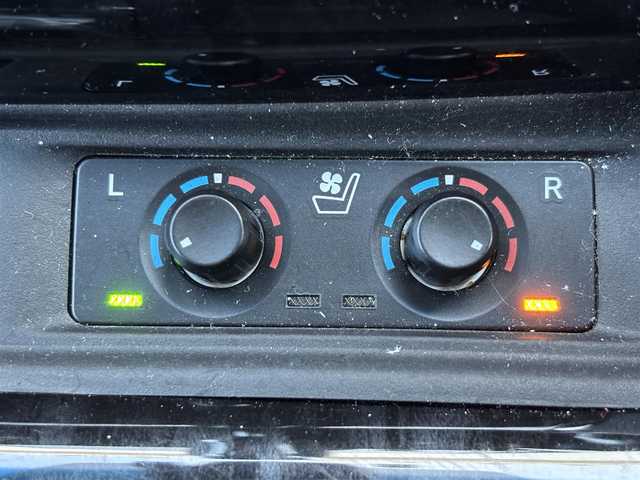 トヨタ ヴェルファイア Z Gエディション 滋賀県 2019(平31)年 3.5万km ホワイトパールクリスタルシャイン 純正10型ナビ/・Bluetooth/フルセグ/・CD/DVD/バックカメラ/ウッドコンビステアリング/ステアリングヒーター/ETC/レーダークルコン/パワーシート/シートベンチレーション/シートヒーター/両側パワースライドドア/パワーバックドア/LEDオートライト/フォグライト/AC１００V/トヨタセーフティセンス/・レーントレーシングアシスト/・クリアランスソナー/・パーキングサポートブレーキ/・プリクラッシュセーフティ/・ロードサインアシスト/エンジンスターター/プッシュスタート/スマートキー