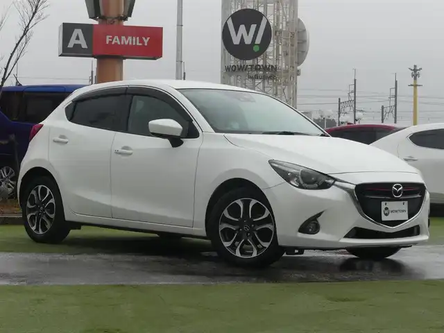 マツダ デミオ XD ツーリング 千葉県 2016(平28)年 5.6万km スノーフレイクホワイトパールマイカ スマートシティブレーキサポート/ブラインドスポットモニタリング/アクティブ・ドライビング・ディスプレイ/クルーズコントロール/i-stop/純正SDナビ/ワンセグTV/【DVD/CD再生機能　Bluetooth接続】/バックカメラ/革巻きステアリング/ステアリングスイッチ/パドルシフト/ETC/LEDヘッドライト/フォグライト/ウインカーミラー/純正16インチアルミホイル/サイド/カーテンエアバッグ/スマートキー