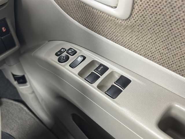 スズキ パレット リミテッドⅡ 愛知県 2012(平24)年 9万km パールホワイト 7インチメモリナビ/（AM/FM/Bluetooth/CD/DVD/フルセグTV）/両側パワースライドドア/スマートキー/プッシュスタート/純正フロアマット/オートライト/ベンチシート/パワーウィンドウ