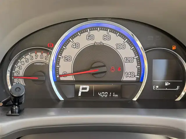 スズキ エブリィ ワゴン PZターボ 三重県 2021(令3)年 4万km クールカーキPM ワンオーナー /セーフティサポート /ストラーダメモリーナビ・地デジTV/・DVD/CD/・Bluetooth/クリアランスソナー/左後パワースライドドア /レーンディパーチャーアラート/ETC/純正14インチアルミホイール/HIDヘッドライト/・オートライト/フォグライト/プッシュエンジンスタート/スマートキー×2/新車時保証書/取扱説明書