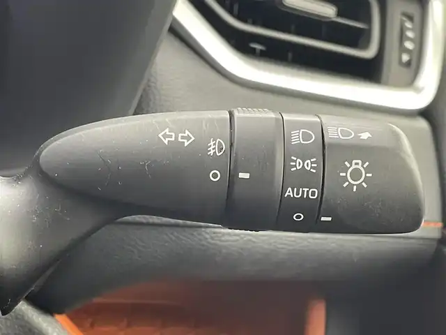 トヨタ ＲＡＶ４ アドベンチャー 茨城県 2019(令1)年 6.5万km アティチュードブラックマイカ 純正9型ナビ/バックカメラ/フルセグ/TRDフロントバンパーガーニッシュ/TRDバックドアロアガーニッシュ/TRDマッドフラップ/衝突被害軽減ブレーキ/車線逸脱抑制装置/レーダークルーズコントロール/オートマチックハイビーム/クリアランスソナー/BSM/ETC/ドラレコ/シートヒーター/ベンチレーション/社外17インチAW/LEDヘッドライト/スマートキー