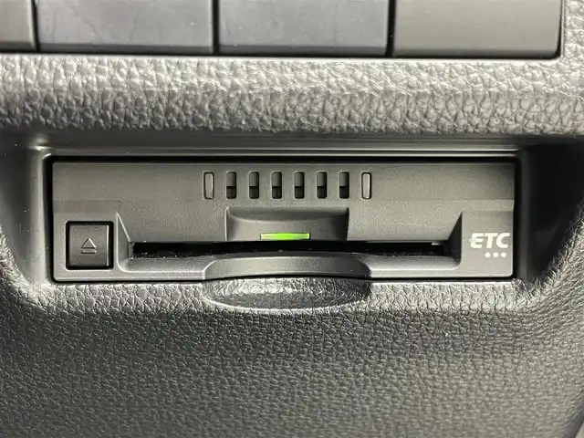 トヨタ ＲＡＶ４ アドベンチャー 茨城県 2019(令1)年 6.5万km アティチュードブラックマイカ 純正9型ナビ/バックカメラ/フルセグ/TRDフロントバンパーガーニッシュ/TRDバックドアロアガーニッシュ/TRDマッドフラップ/衝突被害軽減ブレーキ/車線逸脱抑制装置/レーダークルーズコントロール/オートマチックハイビーム/クリアランスソナー/BSM/ETC/ドラレコ/シートヒーター/ベンチレーション/社外17インチAW/LEDヘッドライト/スマートキー