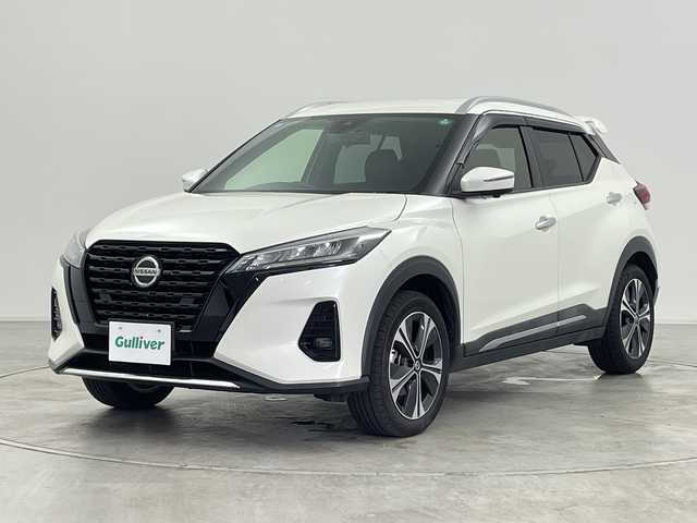 日産 キックス X 群馬県 2020(令2)年 4.1万km ブリリアントホワイトパール 純正９型ナビ　プロパイロット　全周囲カメラ　デジタルインナーミラー　レーンキープアシスト　衝突被害軽減ブレーキ　シートヒーター　ドライブレコーダー　ＬＥＤヘッドライト　純正ＥＴＣ　スマートキー　禁煙車