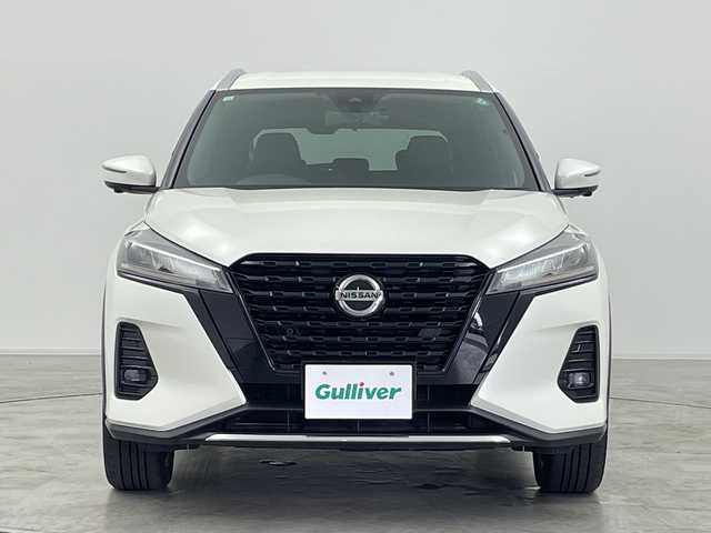 日産 キックス X 群馬県 2020(令2)年 4.1万km ブリリアントホワイトパール 純正９型ナビ　プロパイロット　全周囲カメラ　デジタルインナーミラー　レーンキープアシスト　衝突被害軽減ブレーキ　シートヒーター　ドライブレコーダー　ＬＥＤヘッドライト　純正ＥＴＣ　スマートキー　禁煙車
