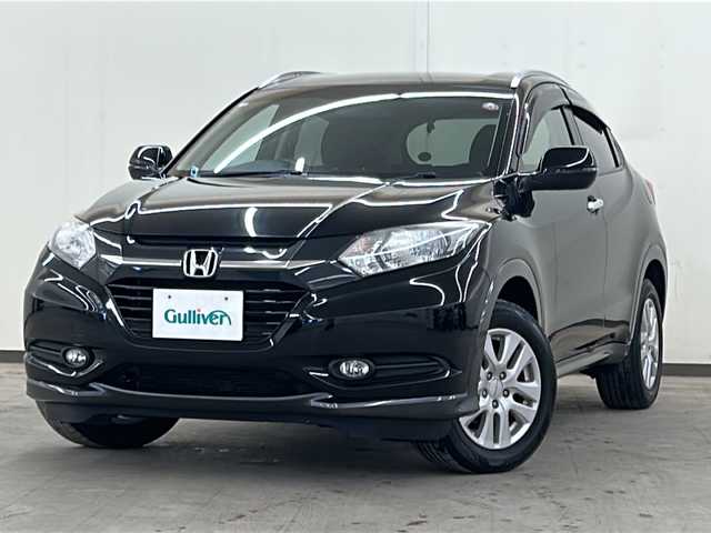 ホンダ ヴェゼル G 道央・札幌 2014(平26)年 4万km クリスタルブラックパール /4WD//純正ナビ/CD/DVD/USB/BT/HDMI/ワンセグ//バックカメラ//純正16インチホイール//アイドリングストップ//ビルトインETC//フォグランプ//プッシュスタートキー//ミラーヒーター//フロントワイパーデアイサー//純正フロアマット//ドアバイザー//純正ホイール付き冬タイヤ積込//保証書//取説