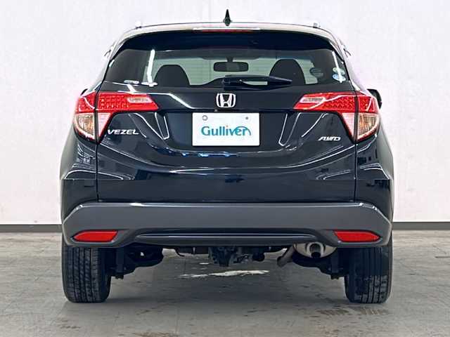 ホンダ ヴェゼル G 道央・札幌 2014(平26)年 4万km クリスタルブラックパール /4WD//純正ナビ/CD/DVD/USB/BT/HDMI/ワンセグ//バックカメラ//純正16インチホイール//アイドリングストップ//ビルトインETC//フォグランプ//プッシュスタートキー//ミラーヒーター//フロントワイパーデアイサー//純正フロアマット//ドアバイザー//純正ホイール付き冬タイヤ積込//保証書//取説